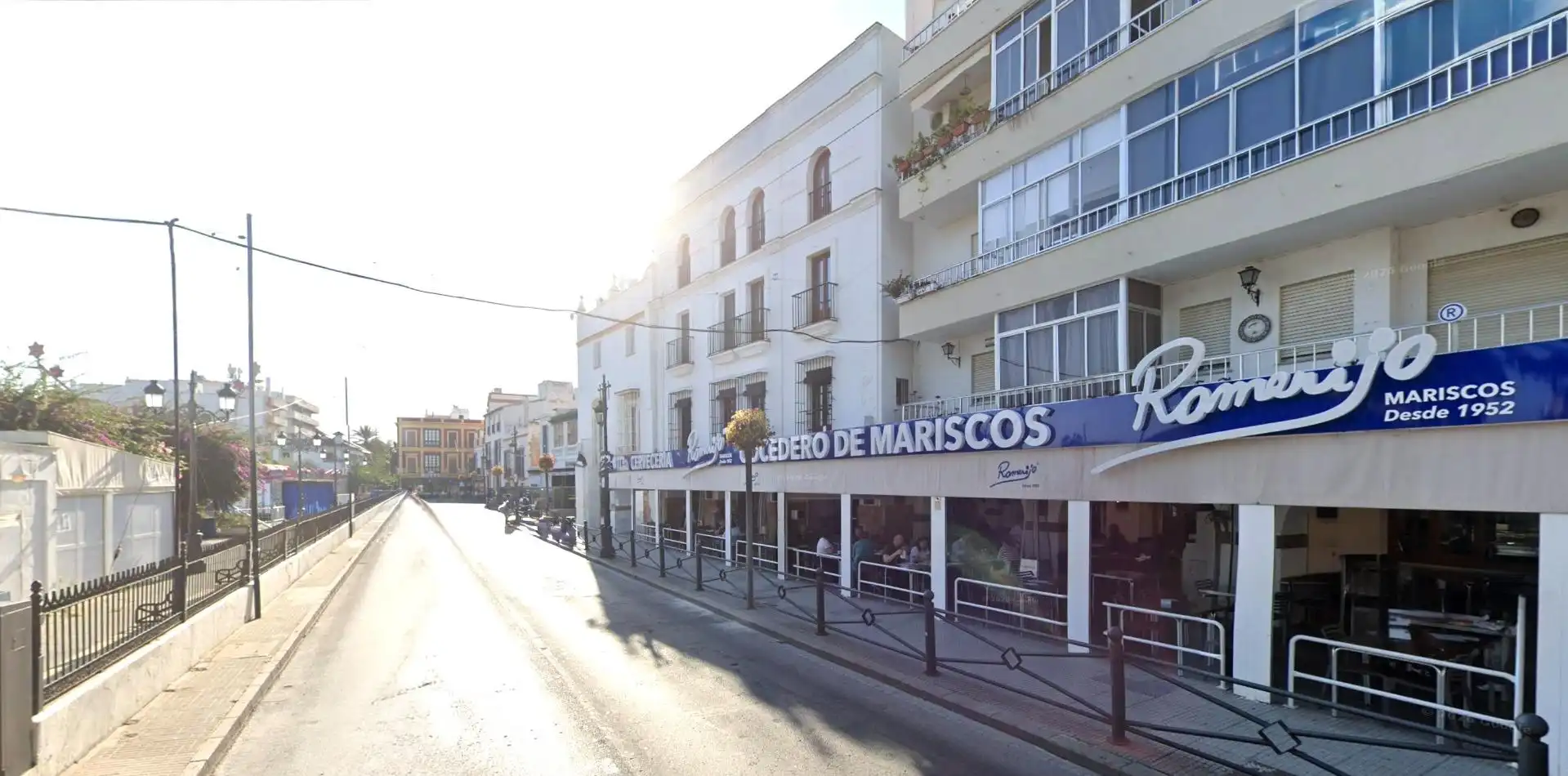 Vista exterior de Casa adosada en venta en El Puerto de Santa María con Terraza