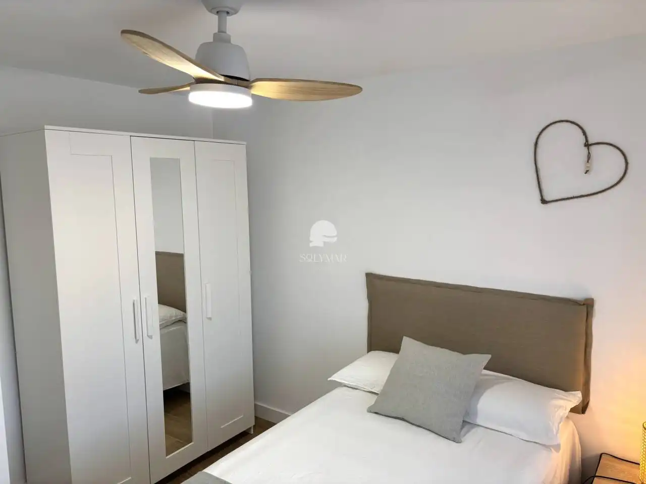 Schlafzimmer von Haus oder Chalet zur Miete in Canillas de Aceituno mit Klimaanlage, Privatgarten und Terrasse