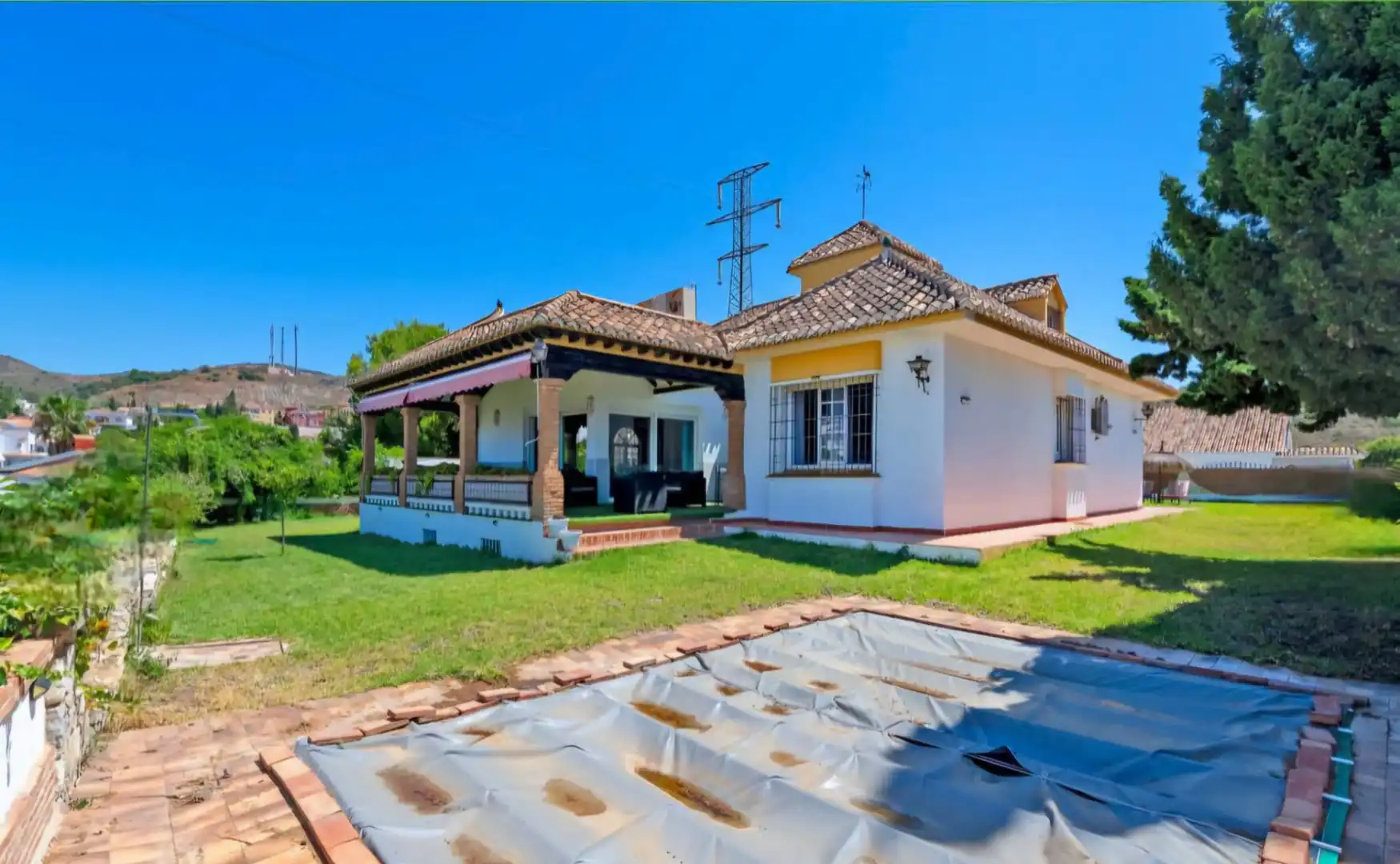 Vista exterior de Casa o chalet en venta en Rincón de la Victoria con Aire acondicionado, Jardín privado y Terraza