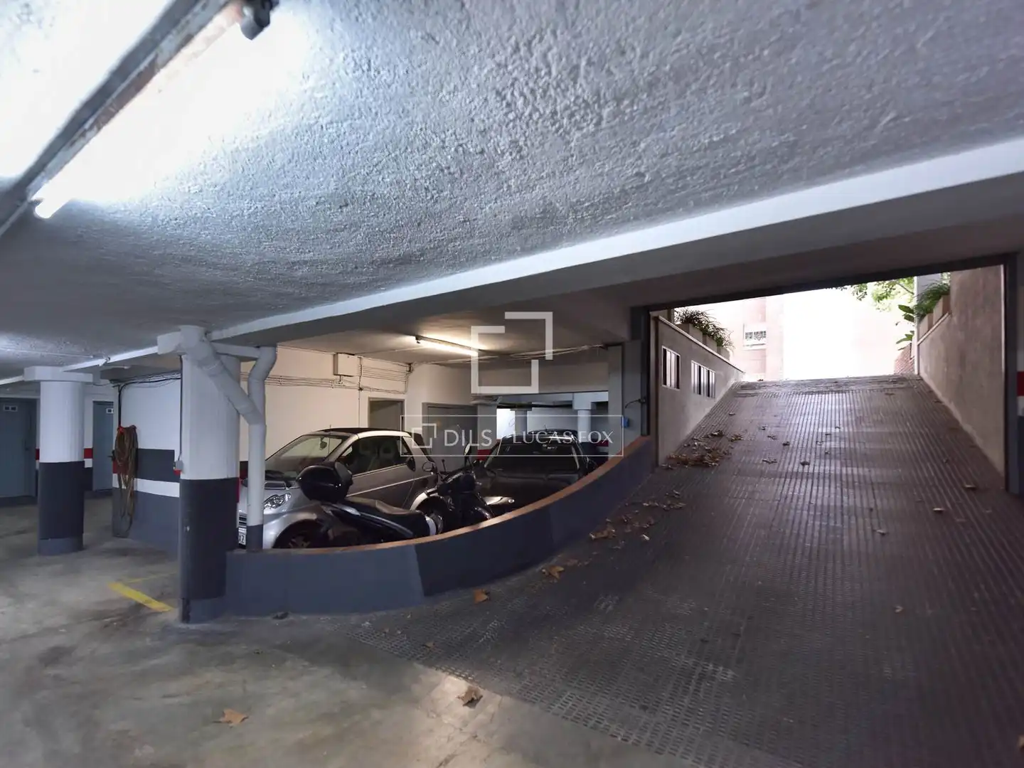 Parking of Flat for sale in Barcelona  with Air Conditioner, Heating and Terrace