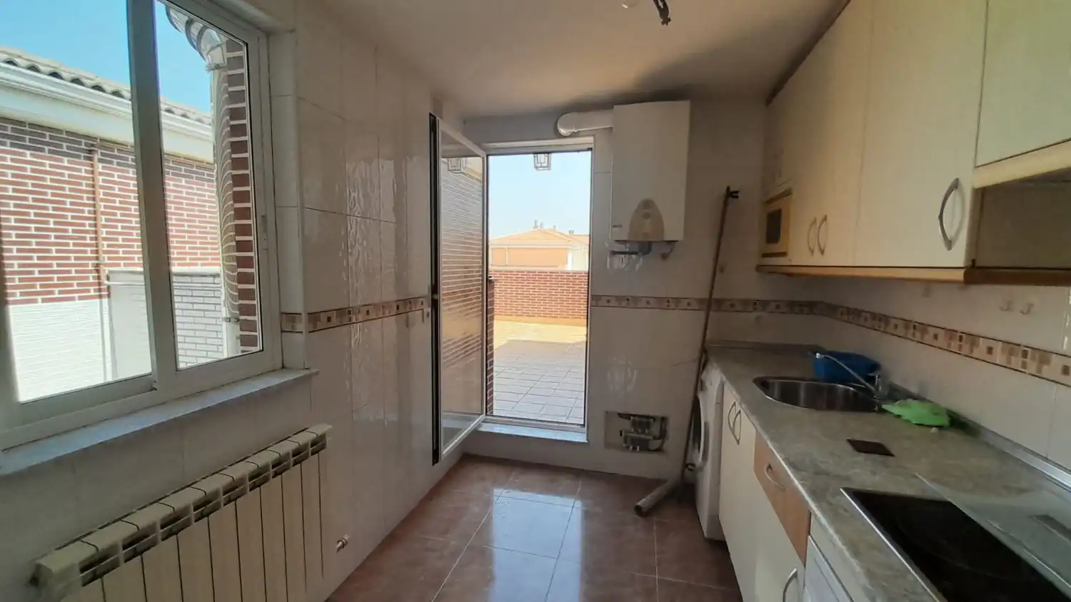 Cuina de Àtic de lloguer en Santa Marta de Tormes amb Calefacció, Terrassa i Balcó