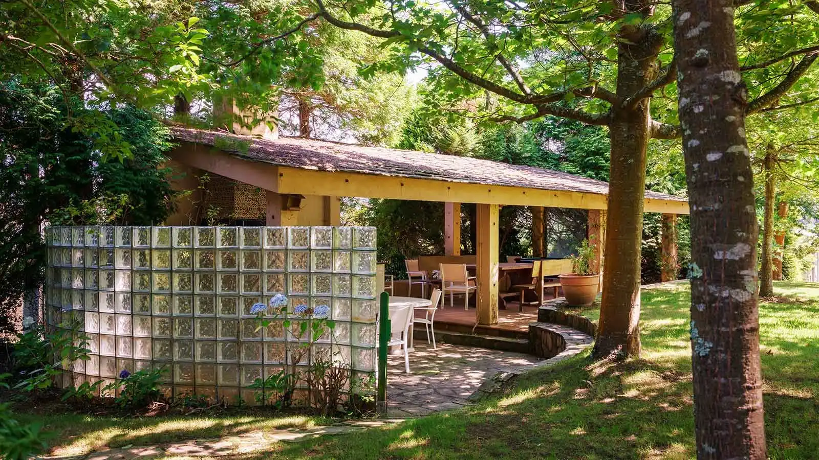 Terraza de Casa o chalet en venta en Oleiros con Calefacción, Jardín privado y Parquet