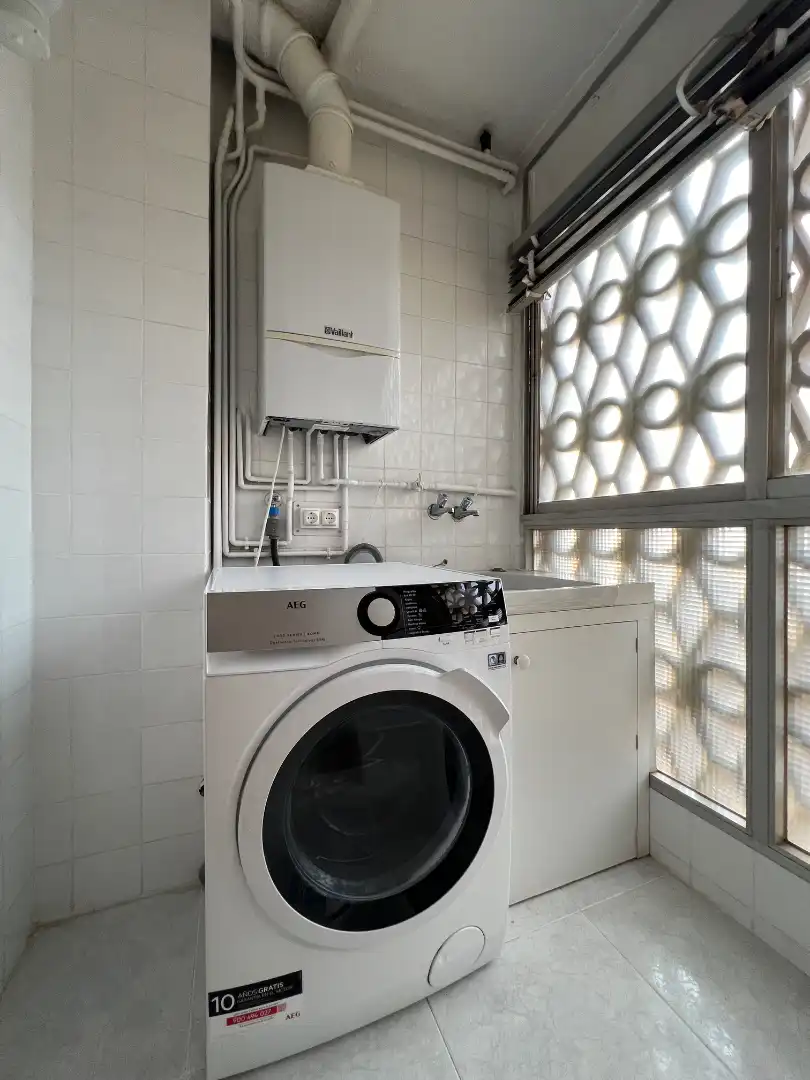 Flat for rent in Carrer Ample, 62, Mestral