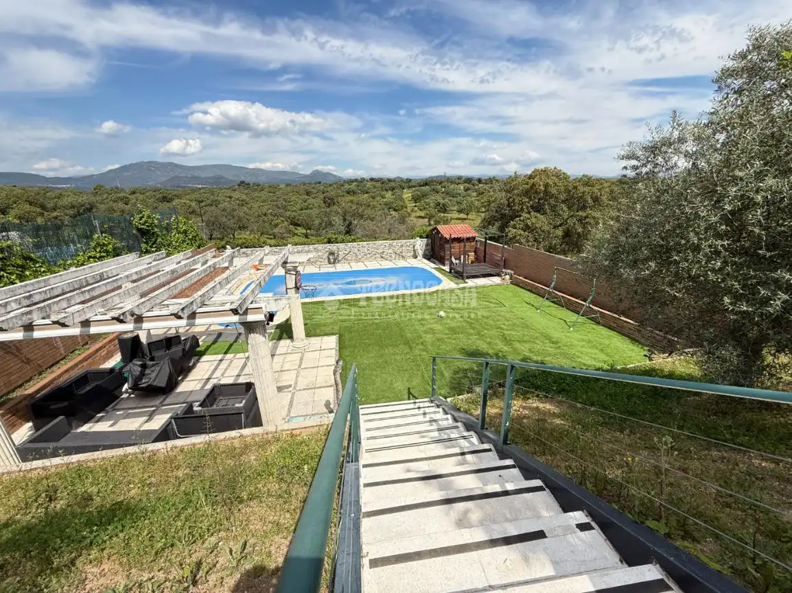 Houses for sale in Cardiel de los Montes  with Air Conditioner and Heating