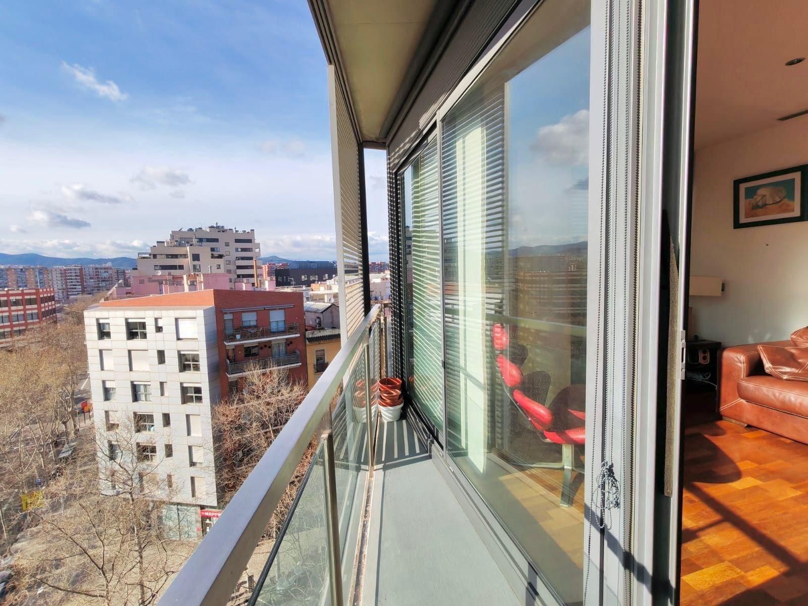 Terrasse von Wohnungen zum Verkauf in  Barcelona Capital mit Klimaanlage und Balkon