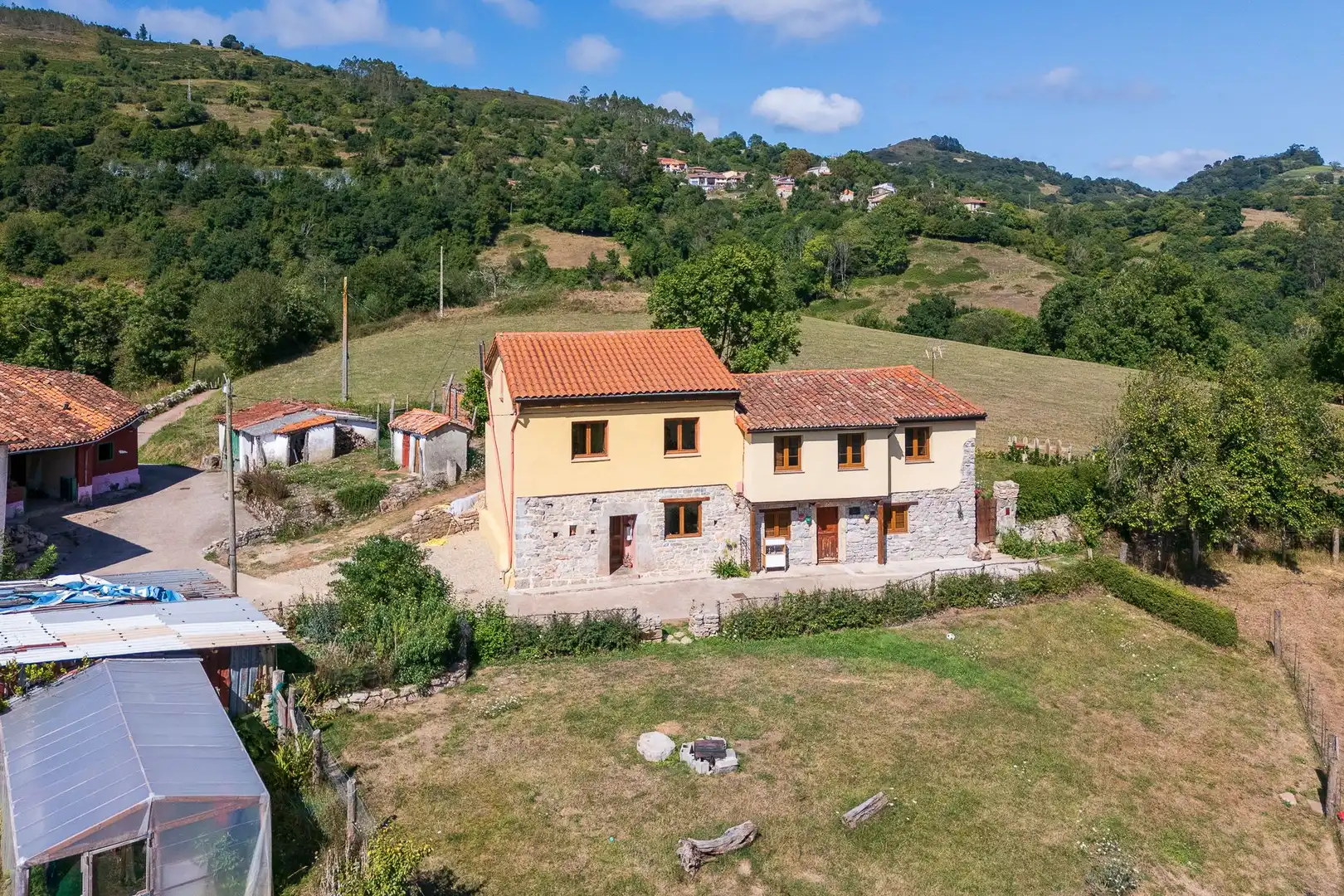 Detached homes for sale in Calle calle Jesús Arango, 8, Cabranes