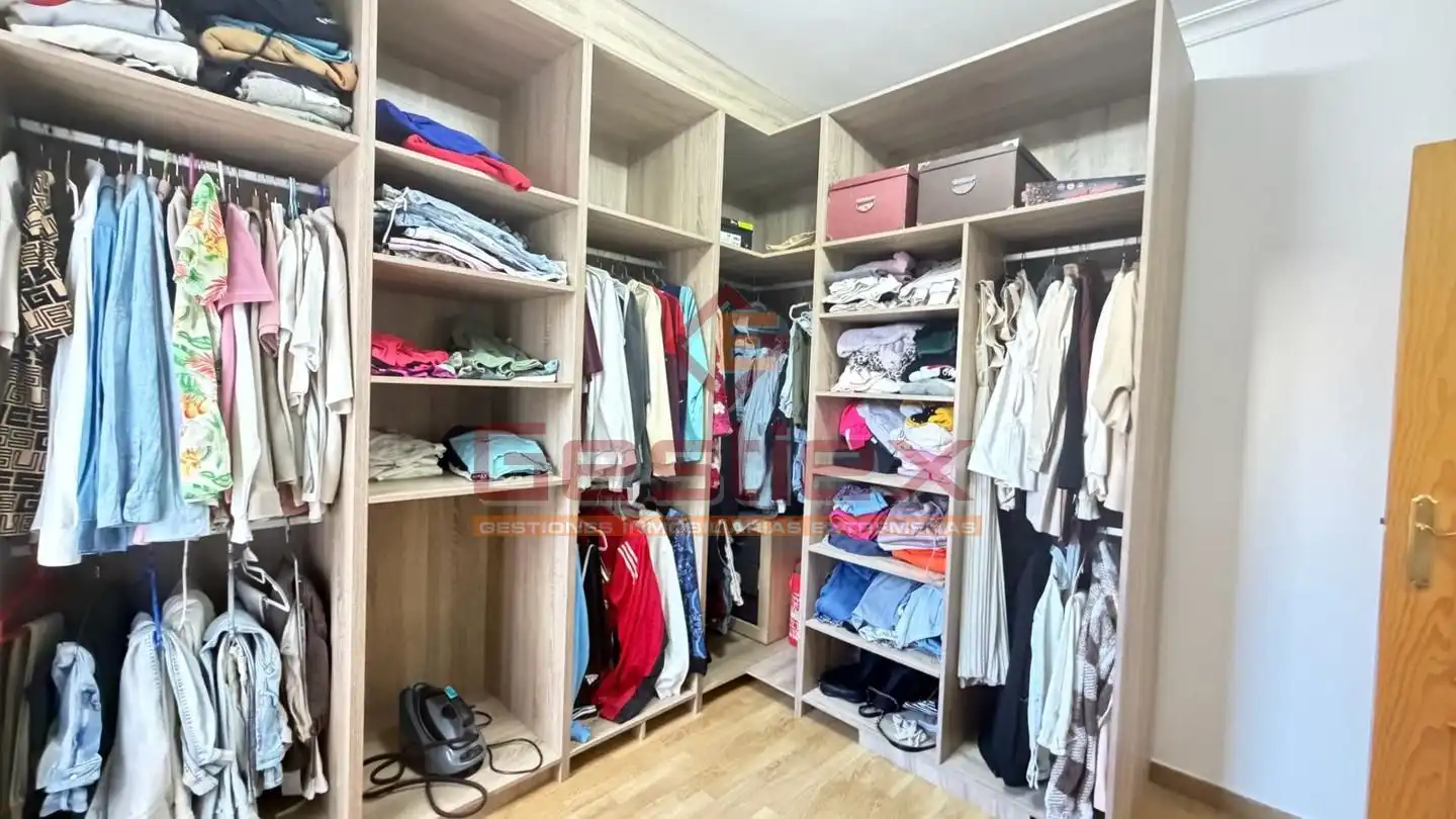 Habitación de Planta baja en venta en Almendralejo con Aire acondicionado