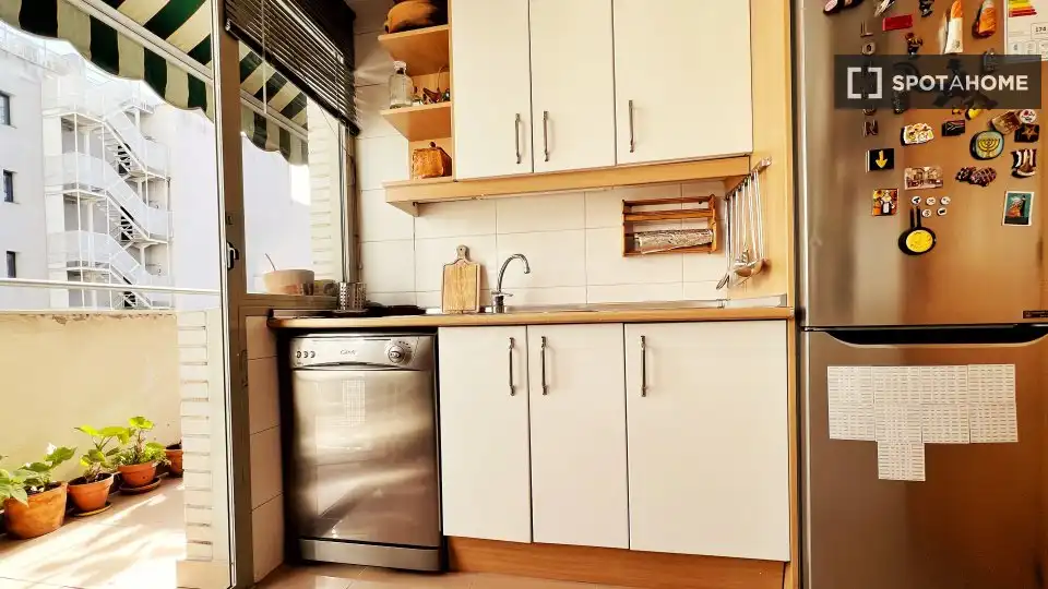 Cocina de Piso de alquiler en Madrid con Aire acondicionado, Calefacción y Amueblado