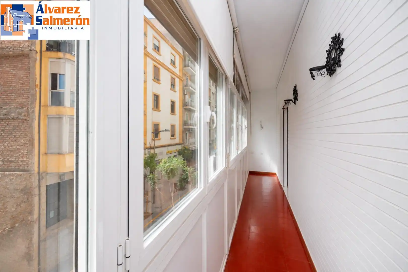 Flat for sale in Granada  with Air Conditioner, Heating and Parquet flooring