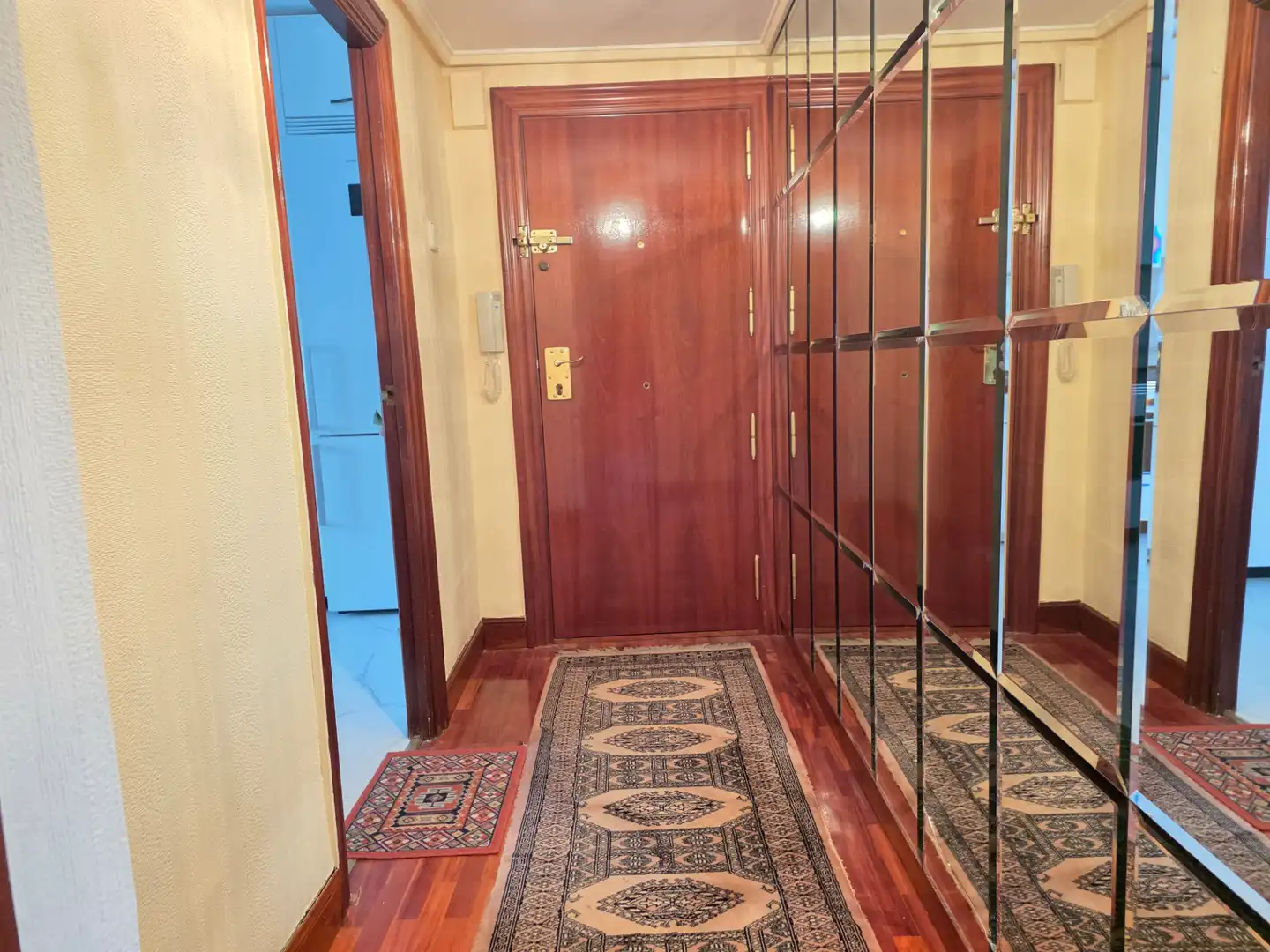 Flat for sale in Bilbao   with Furnished