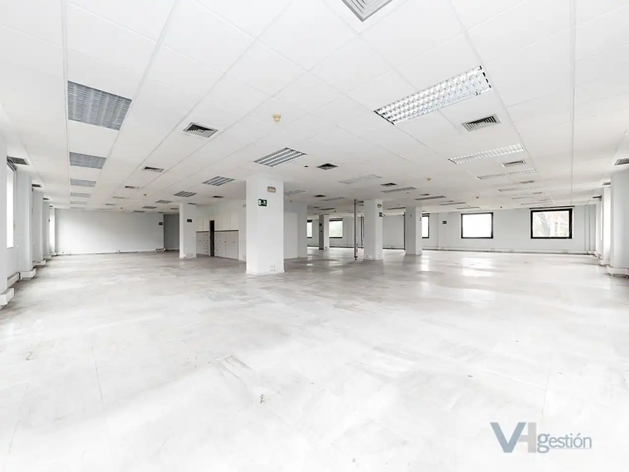 Office for sale in REINO UNIDO, El Cano - Los Bermejales