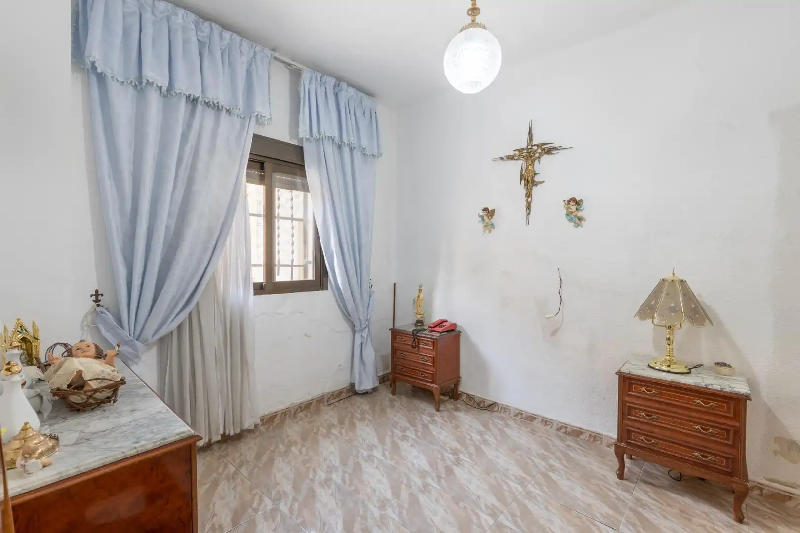 Dormitori de Finca rústica en venda en Villa de Otura amb Aire condicionat, Terrassa i Traster