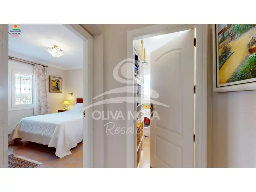 Casa o chalet en venta en Oliva con Jardín privado