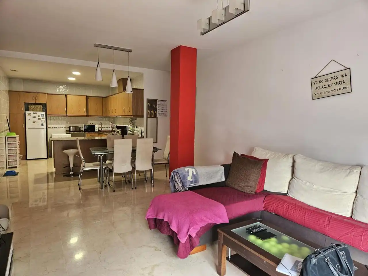 Sala de estar de Piso en venta en La Nucia con Aire acondicionado, Terraza y Amueblado