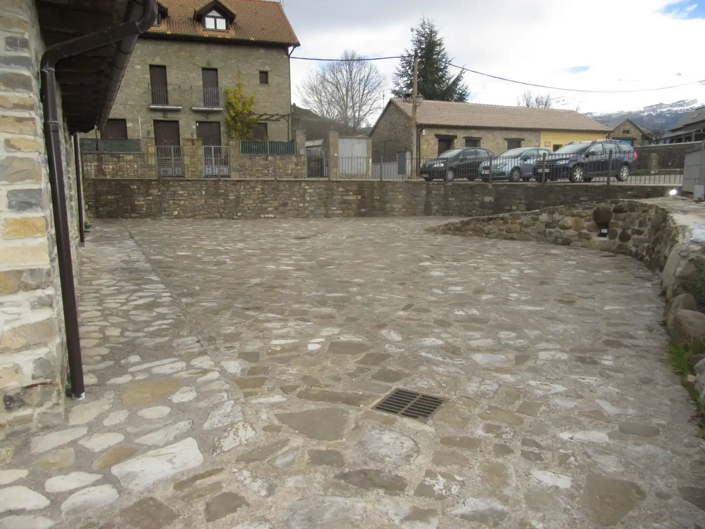 Parking de Casa o chalet en venta en Castiello de Jaca con Calefacción, Jardín privado y Terraza