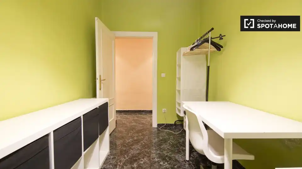 Room in Ventas