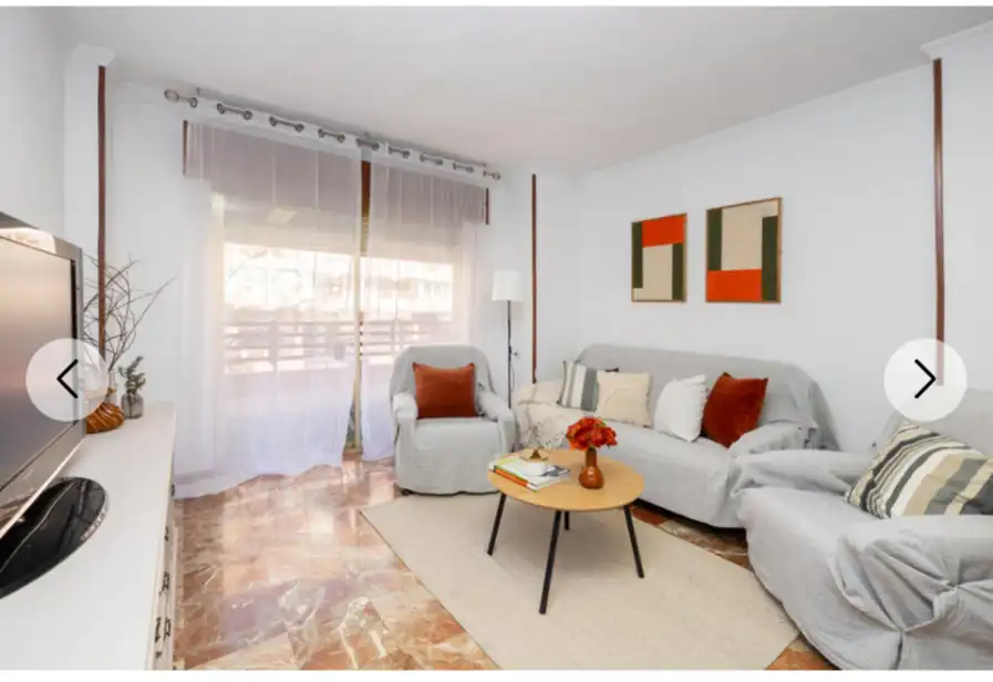 Living room of Flat for sale in Granada  with Air Conditioner and Terrace