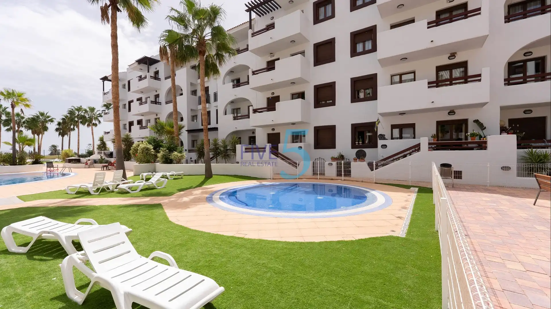 Swimming pool of Flat for sale in Los Alcázares  with Air Conditioner, Heating and Terrace