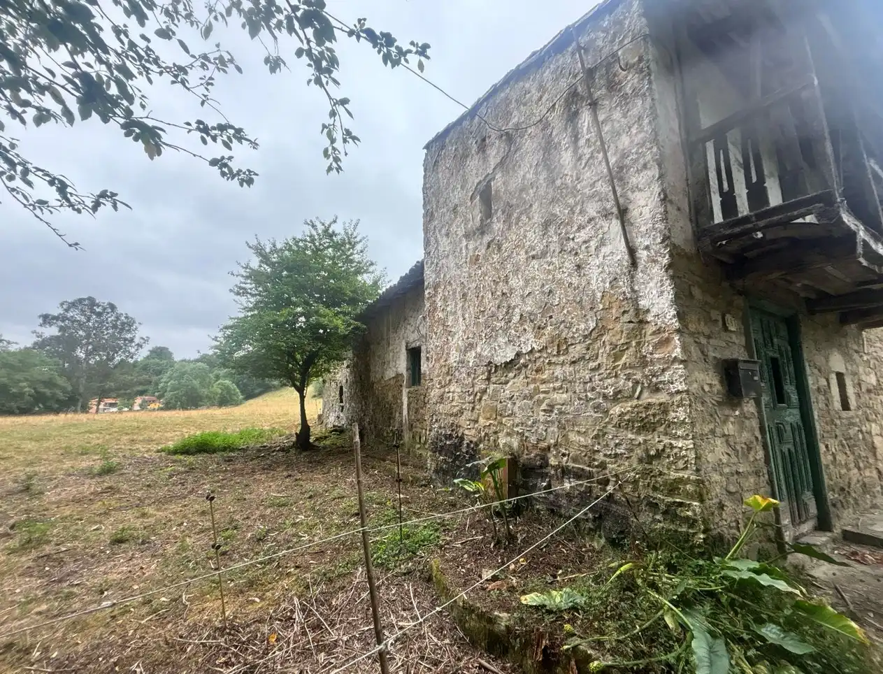 Finca rústica en venda en Gijón  amb Jardí privat