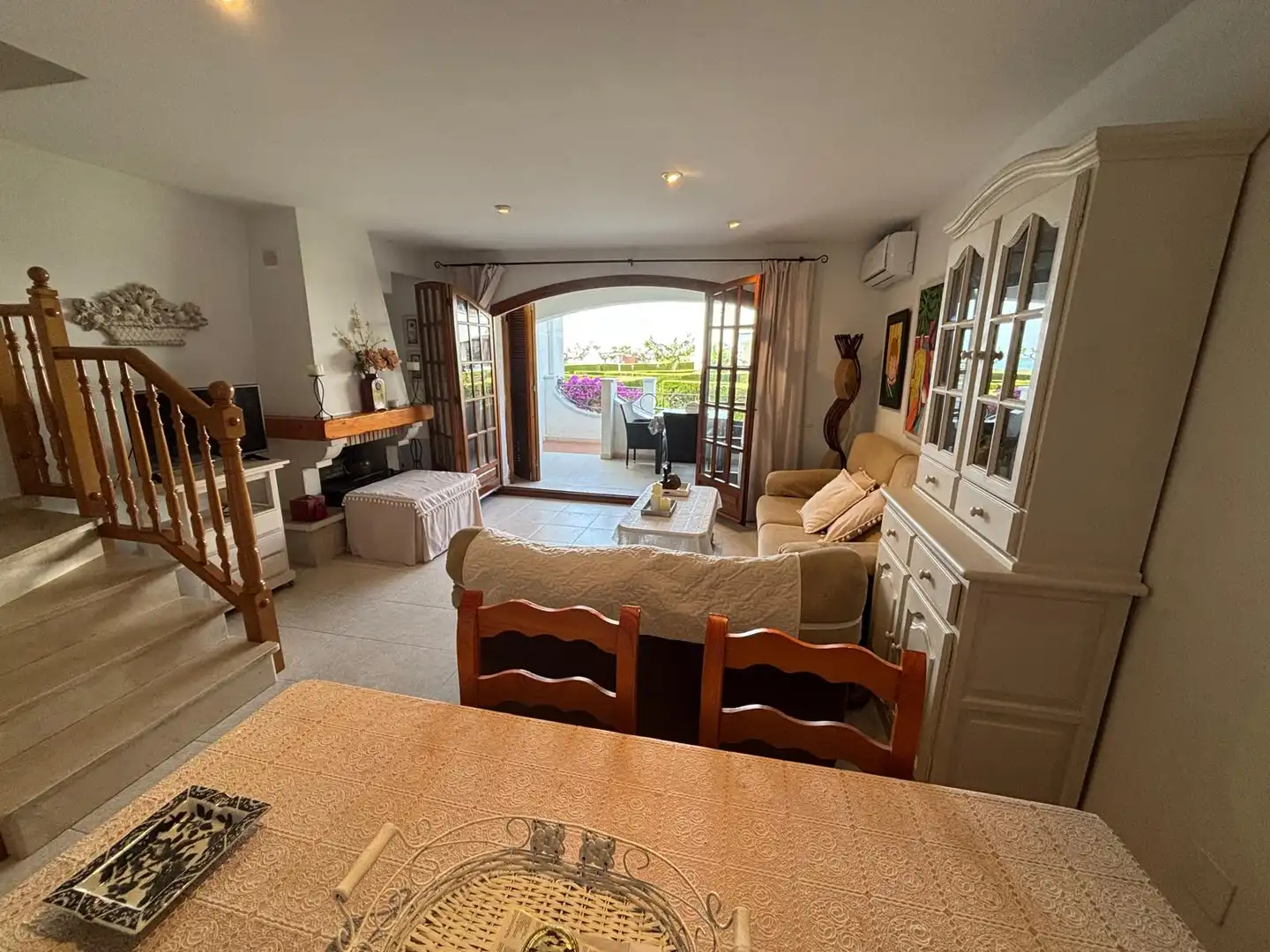 Sala de estar de Casa adosada en venta en Vandellòs i l'Hospitalet de l'Infant con Aire acondicionado, Jardín privado y Terraza