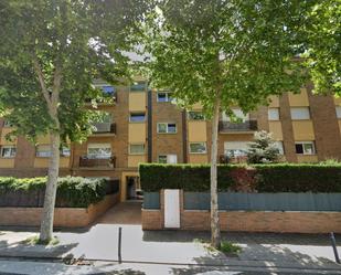 Vista exterior de Pis en venda en Celrà amb Terrassa