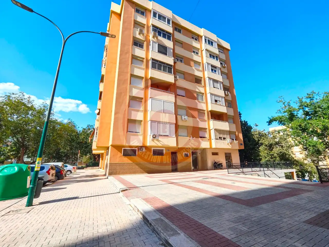 Außenansicht von Wohnung zum Verkauf in Málaga mit Klimaanlage, Terrasse und Alarm