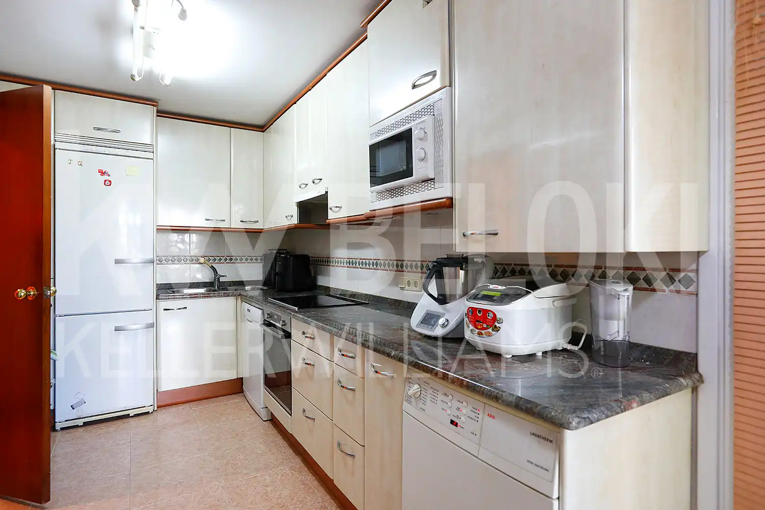 Cocina de Piso en venta en Donostia - San Sebastián  con Calefacción, Terraza y Balcón