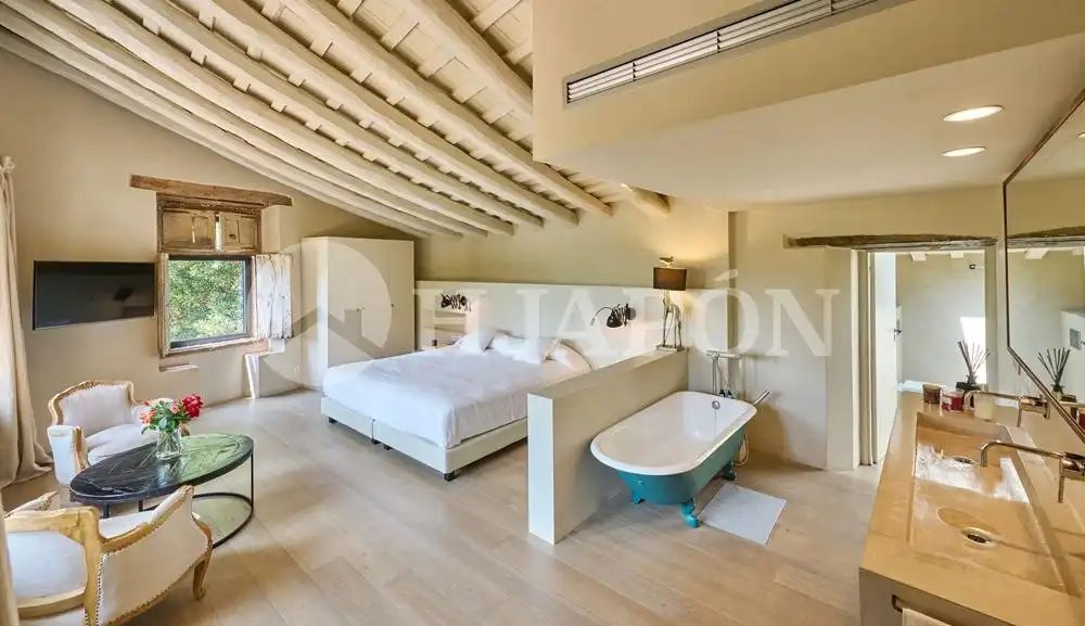 Schlafzimmer von Haus oder Chalet zum Verkauf in Alella mit Klimaanlage, Heizung und Privatgarten