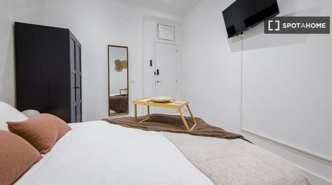Photo 4 of Room in Jerónimos, Madrid Capital