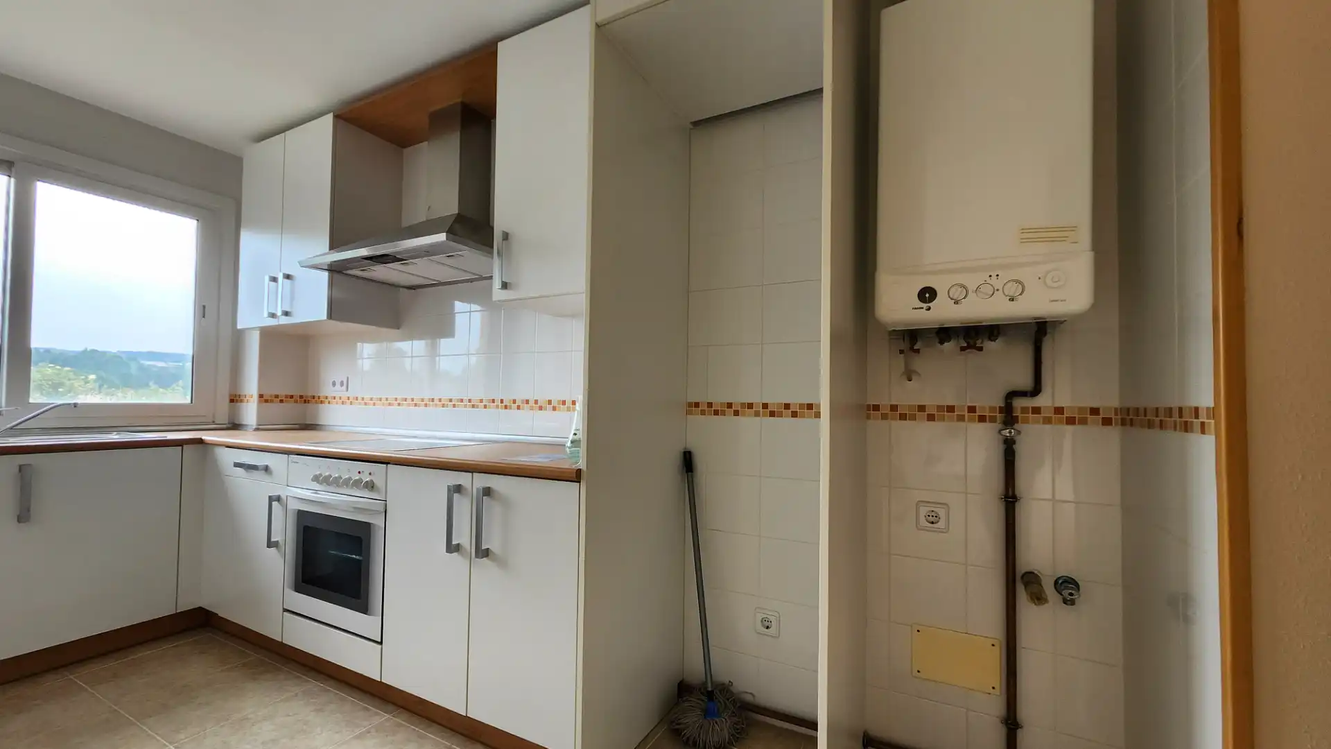 Apartments for sale in Rúa A Boca do Monte, Miño