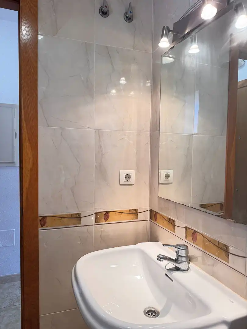 Baño de Apartamento en venta en Roquetas de Mar con Aire acondicionado, Terraza y Amueblado