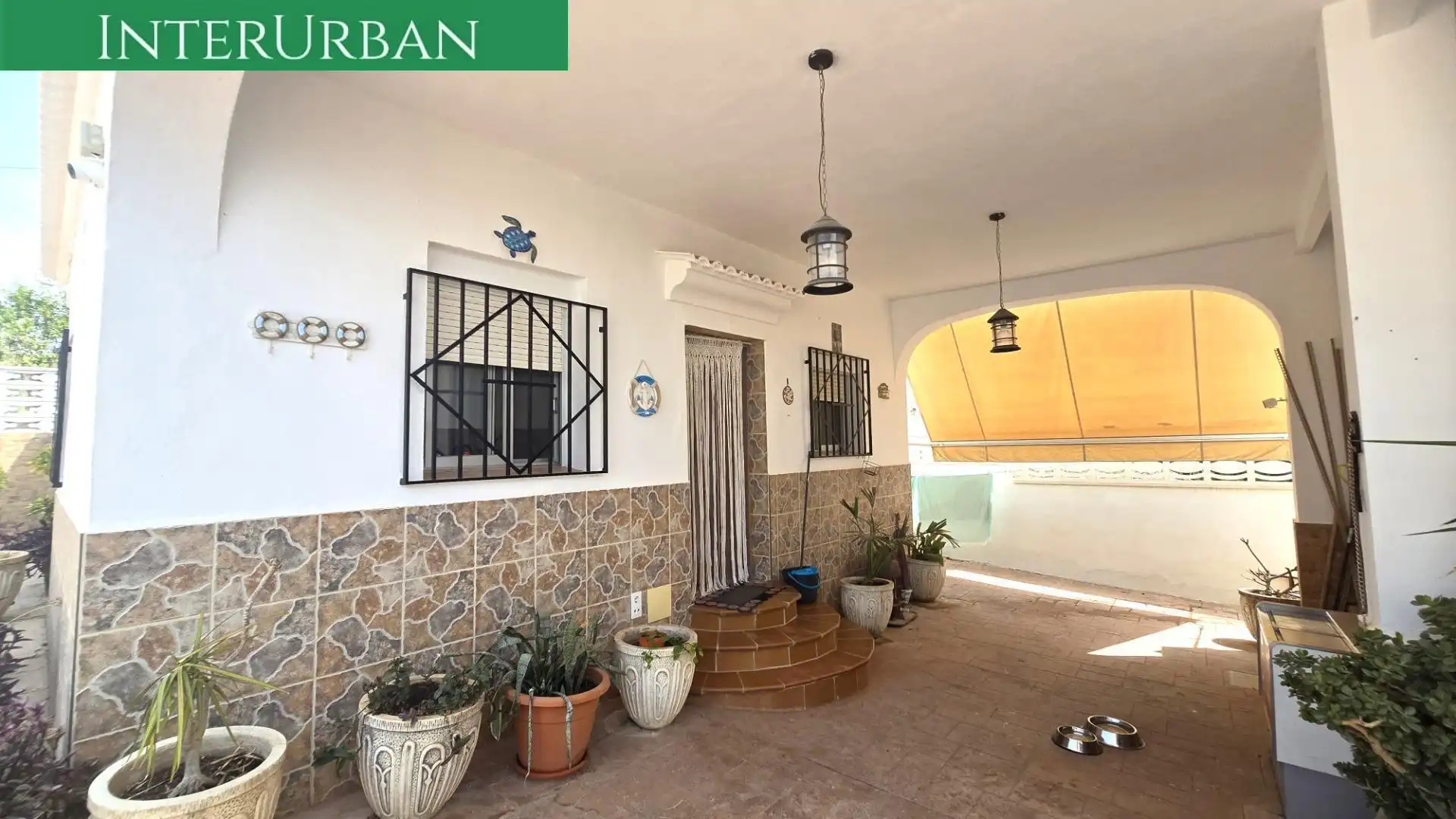 Vista exterior de Casa o xalet en venda en Llíria amb Aire condicionat, Calefacció i Jardí privat