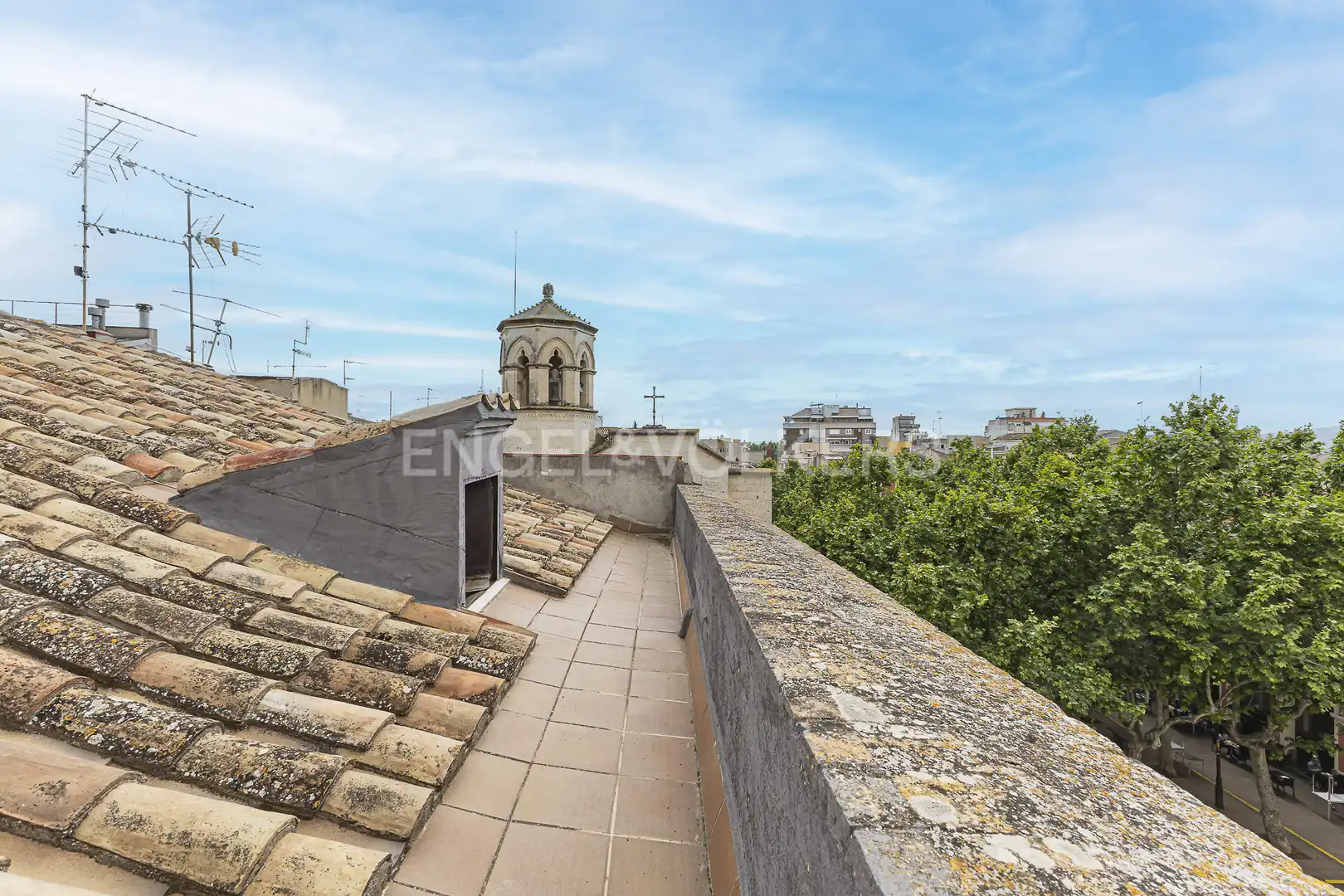 Vista exterior de Edifici en venda en Vilafranca del Penedès