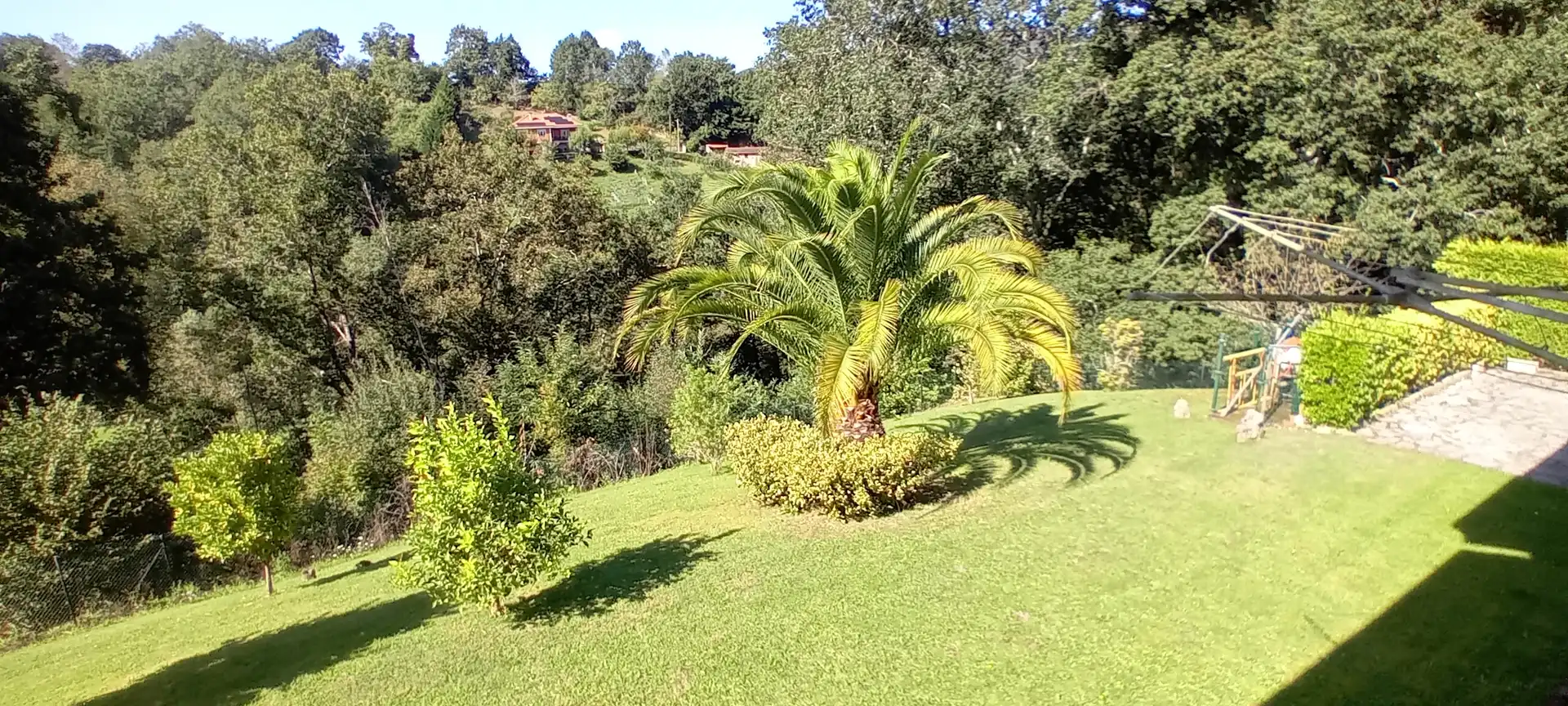 Jardí de Casa o xalet en venda en Parres amb Calefacció, Jardí privat i Parquet