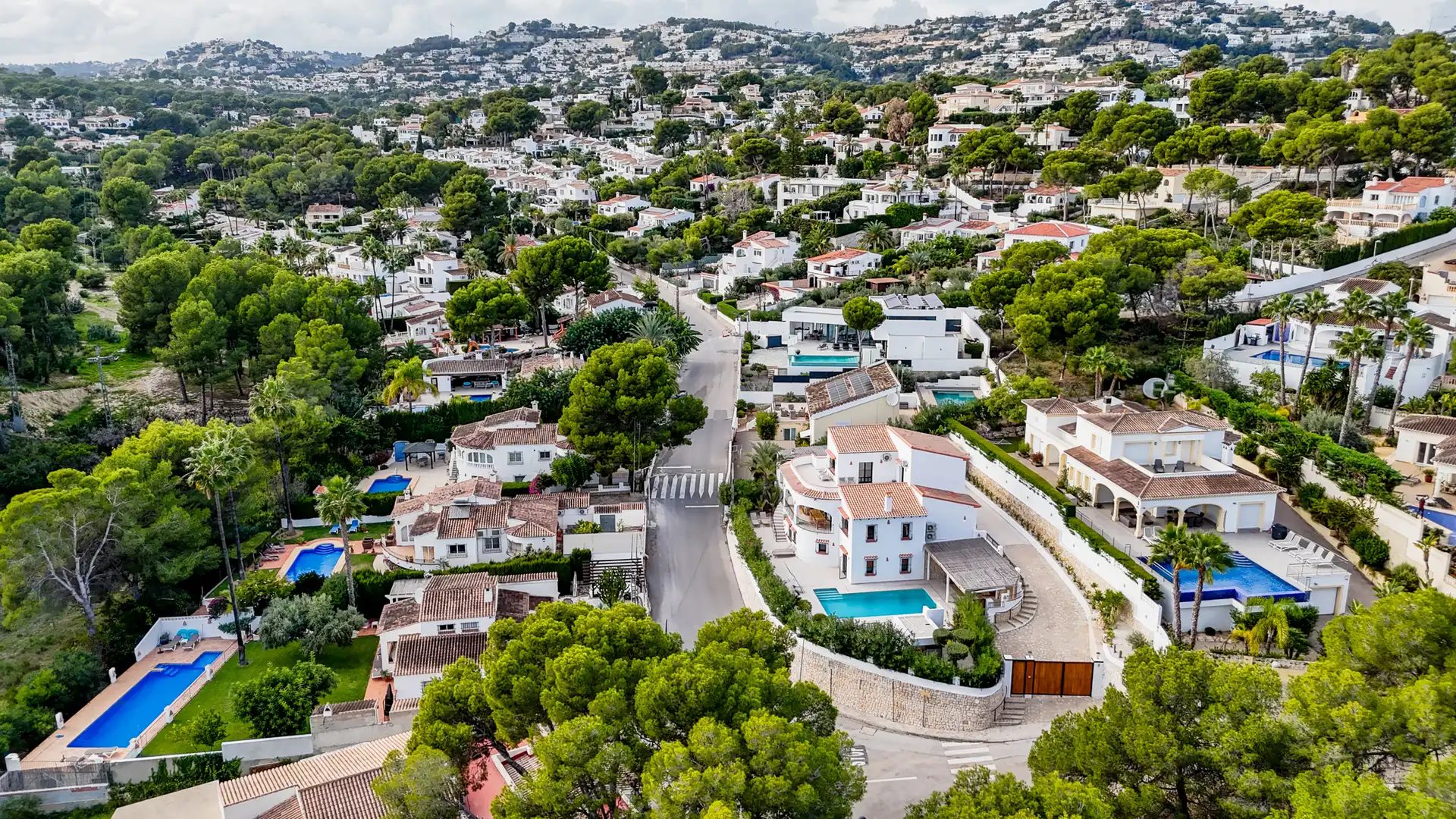 Vista exterior de Casa o xalet en venda en Moraira amb Alarma