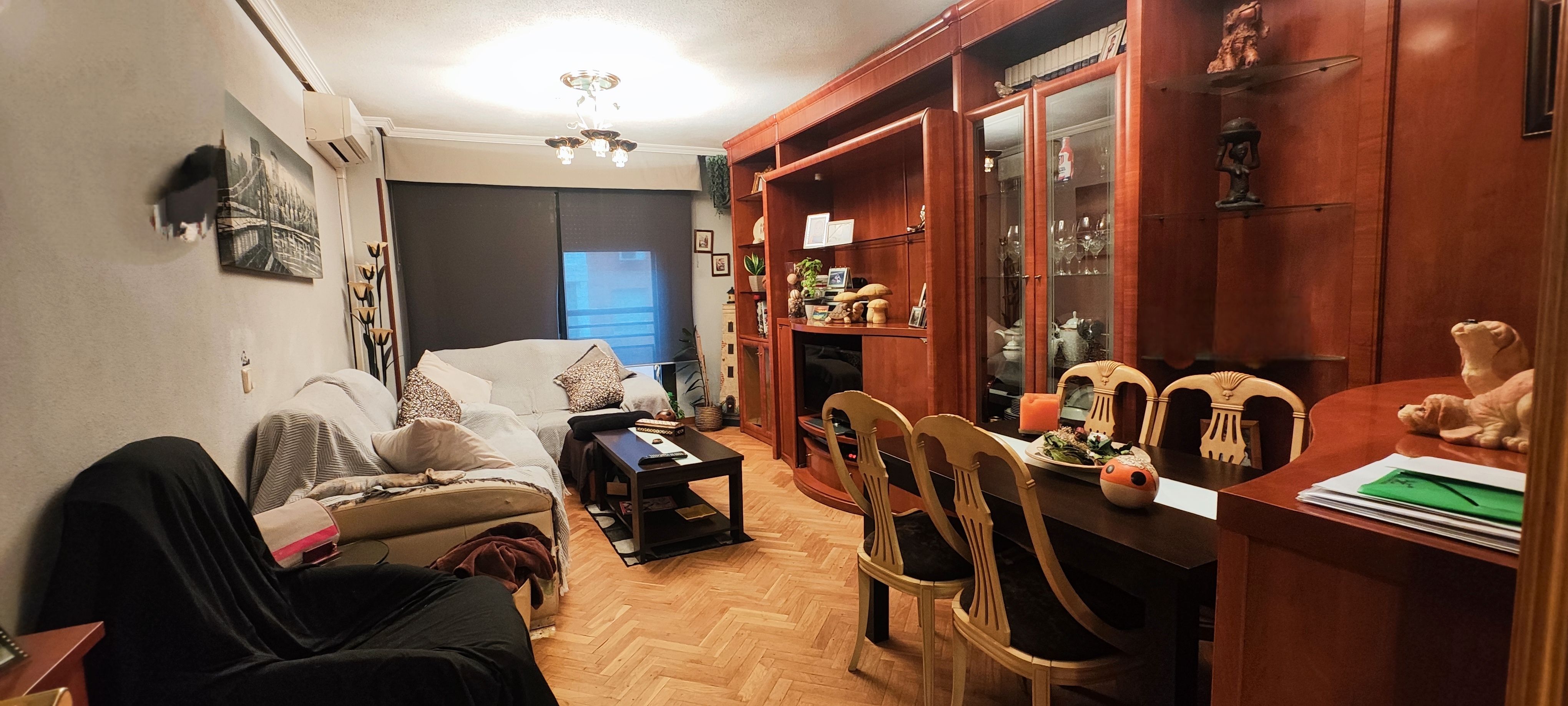 Living room of Flat for sale in  Madrid Capital  with Air Conditioner, Private garden and Storage room