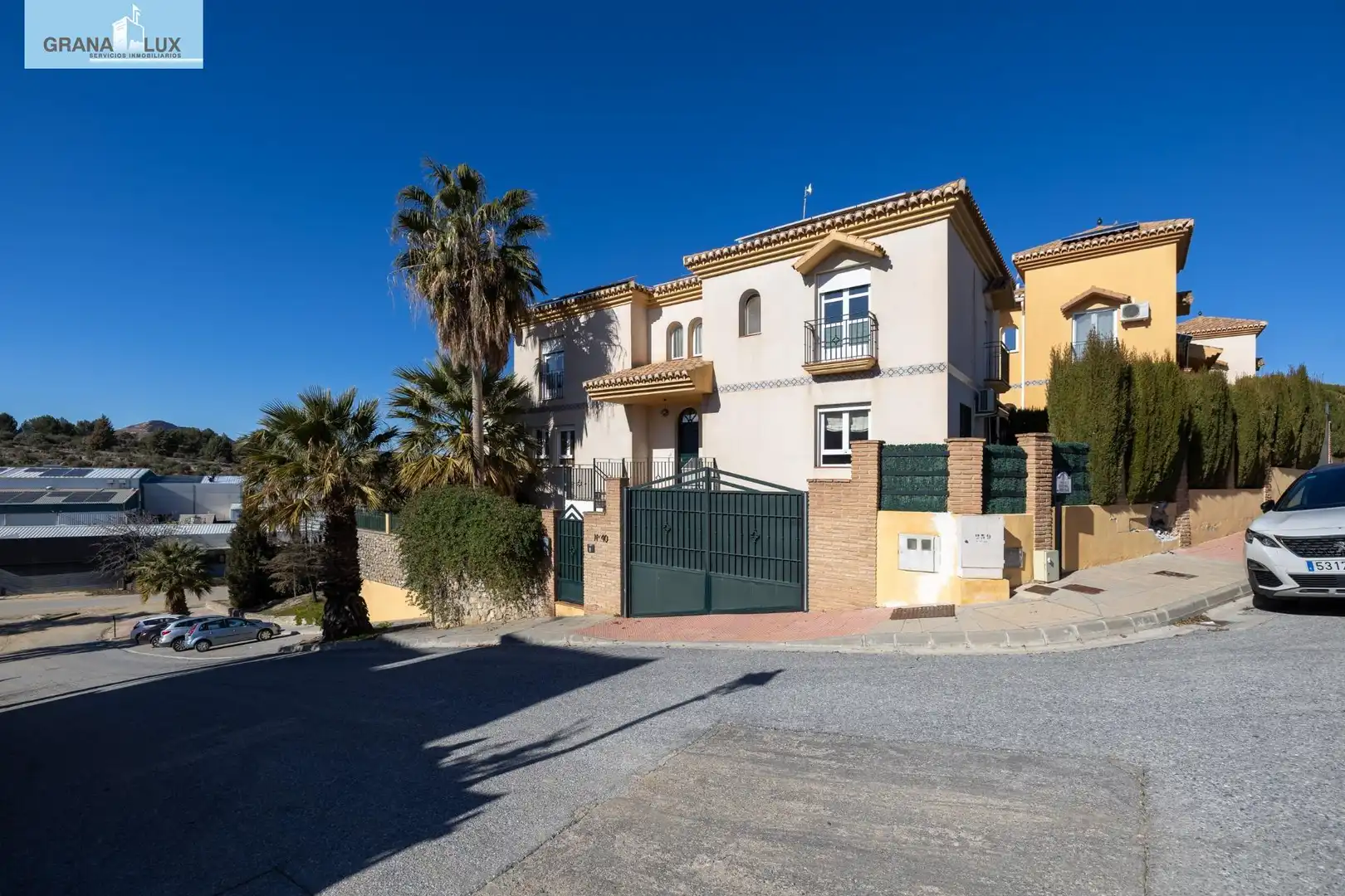 Villa mit Terrasse zum Verkauf in Calle Infanta Elena, imagen 2