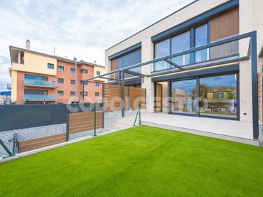 Casa con balcone in vendita a Puigsacalm