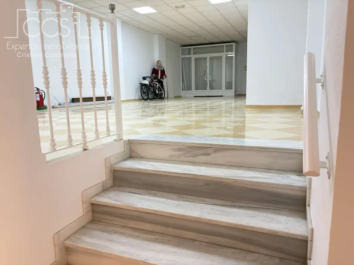 Geschaftsraum zur Miete in Almonte