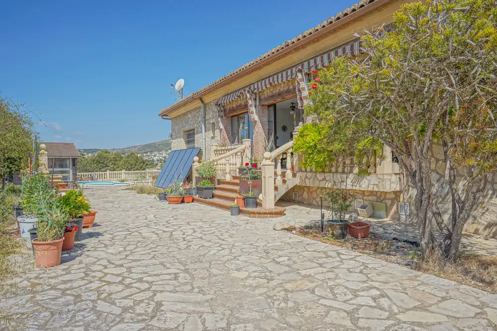 Vista exterior de Casa o xalet en venda en Jávea / Xàbia amb Terrassa i Piscina