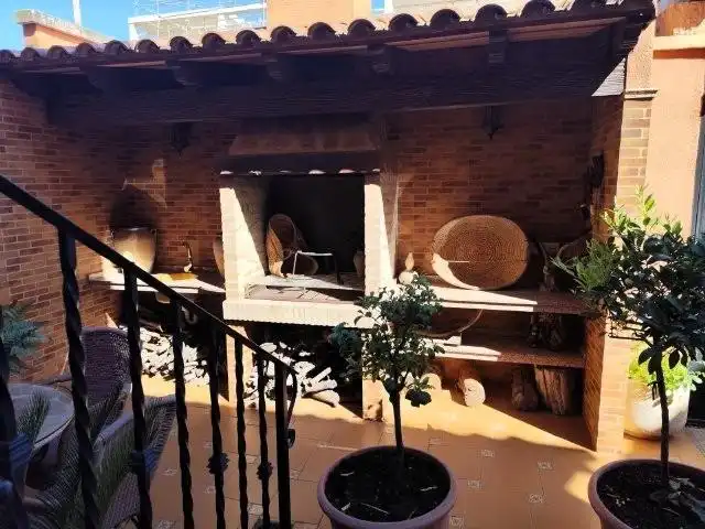 Terrassa de Casa adosada en venda en Alaquàs amb Aire condicionat, Terrassa i Traster