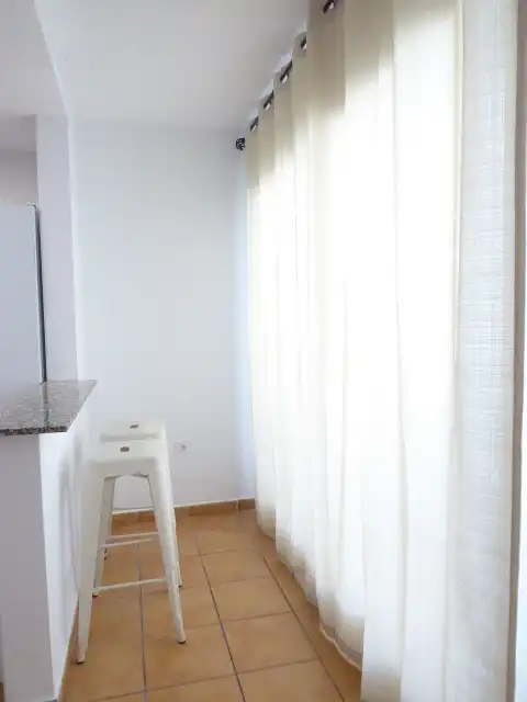 Schlafzimmer von Wohnungen zur Miete in Vélez-Málaga mit Terrasse, Abstellraum und Möbliert