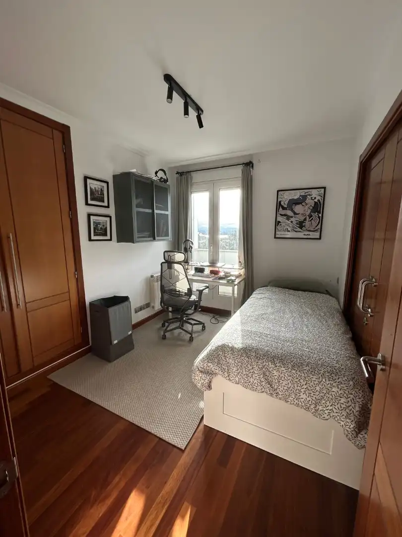 Habitación de Dúplex en venta en Santander con Calefacción, Parquet y Terraza