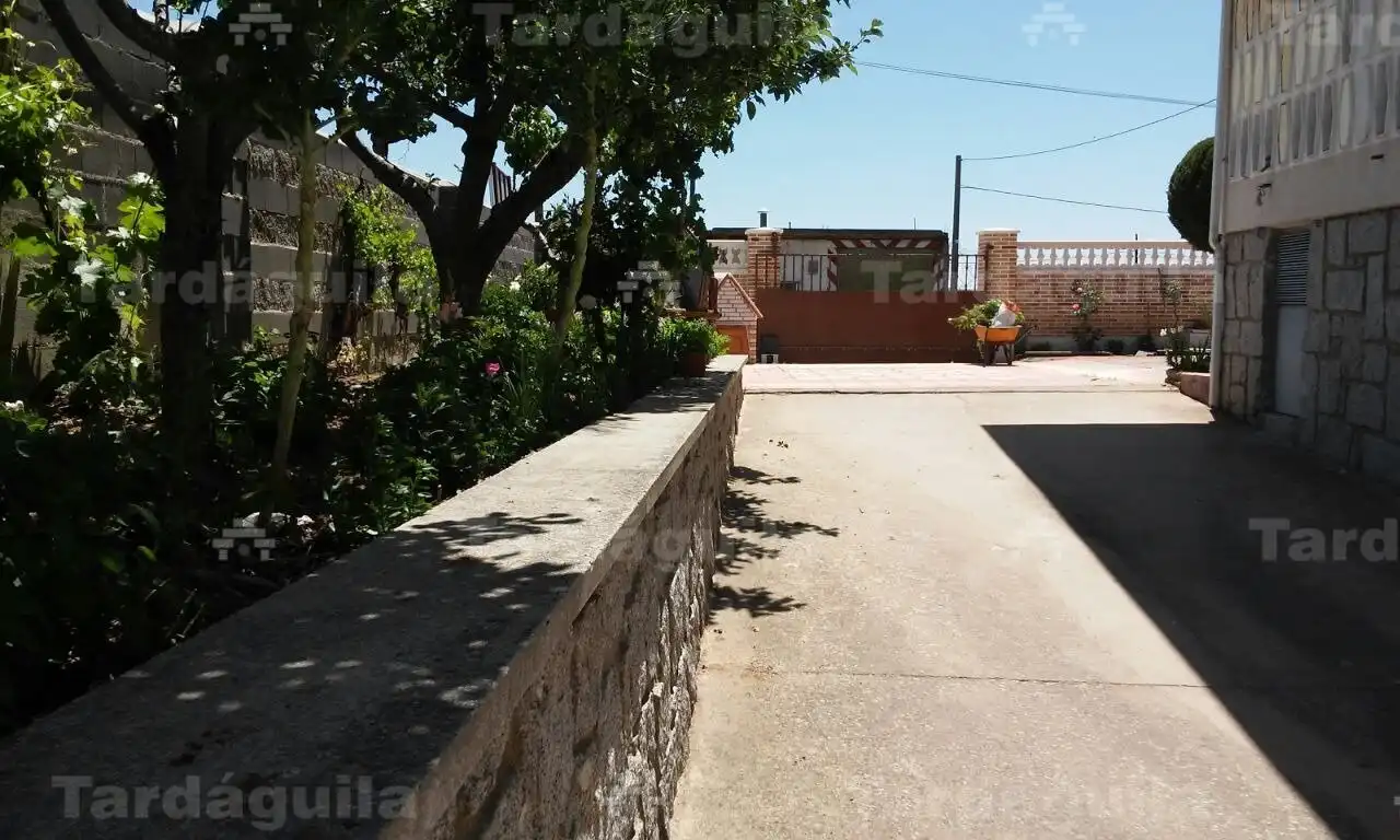 Exterior view of Houses for sale in Babilafuente  with Private garden, Terrace and Storage room
