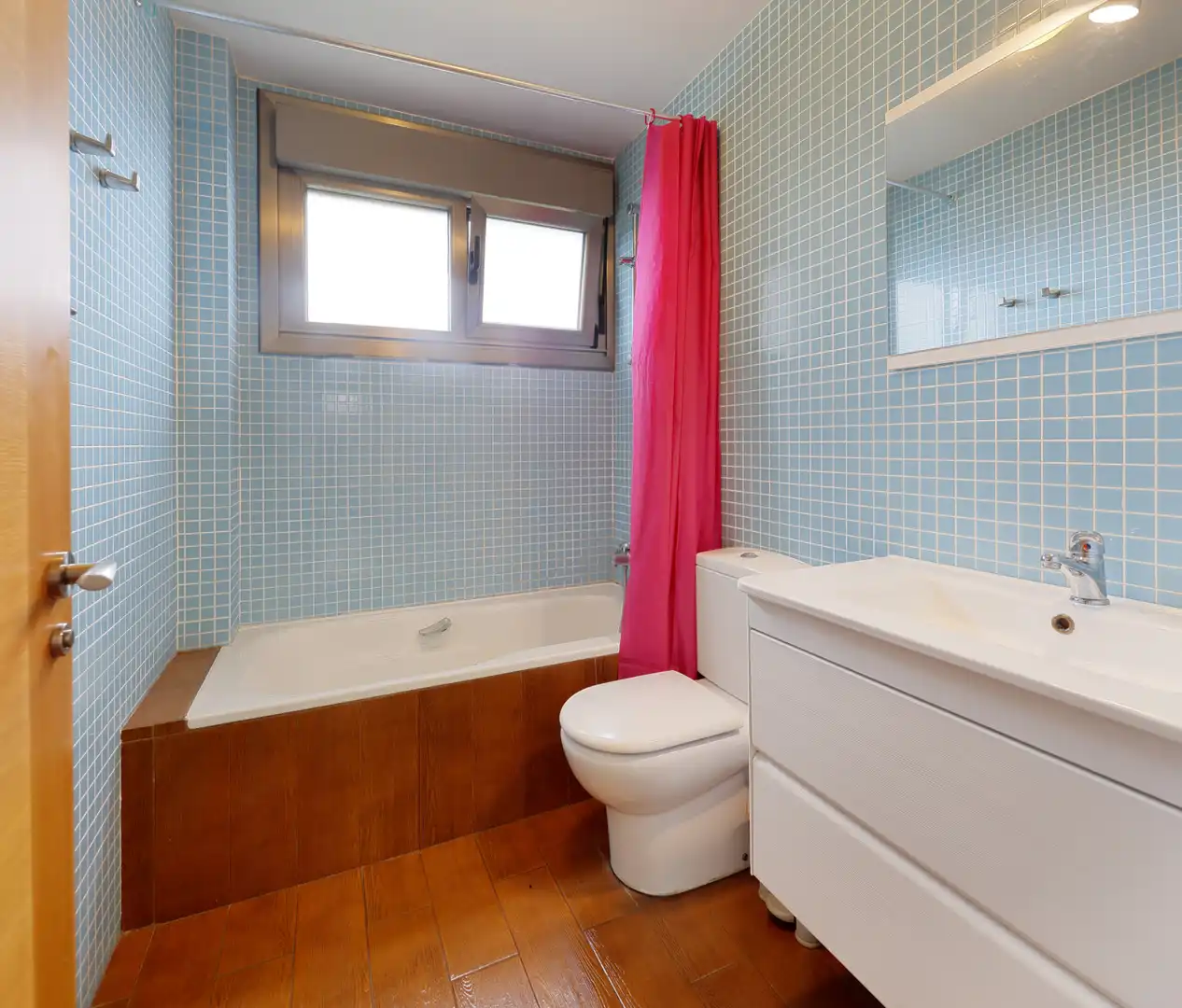 Bathroom of Houses for sale in Gijón   with Heating