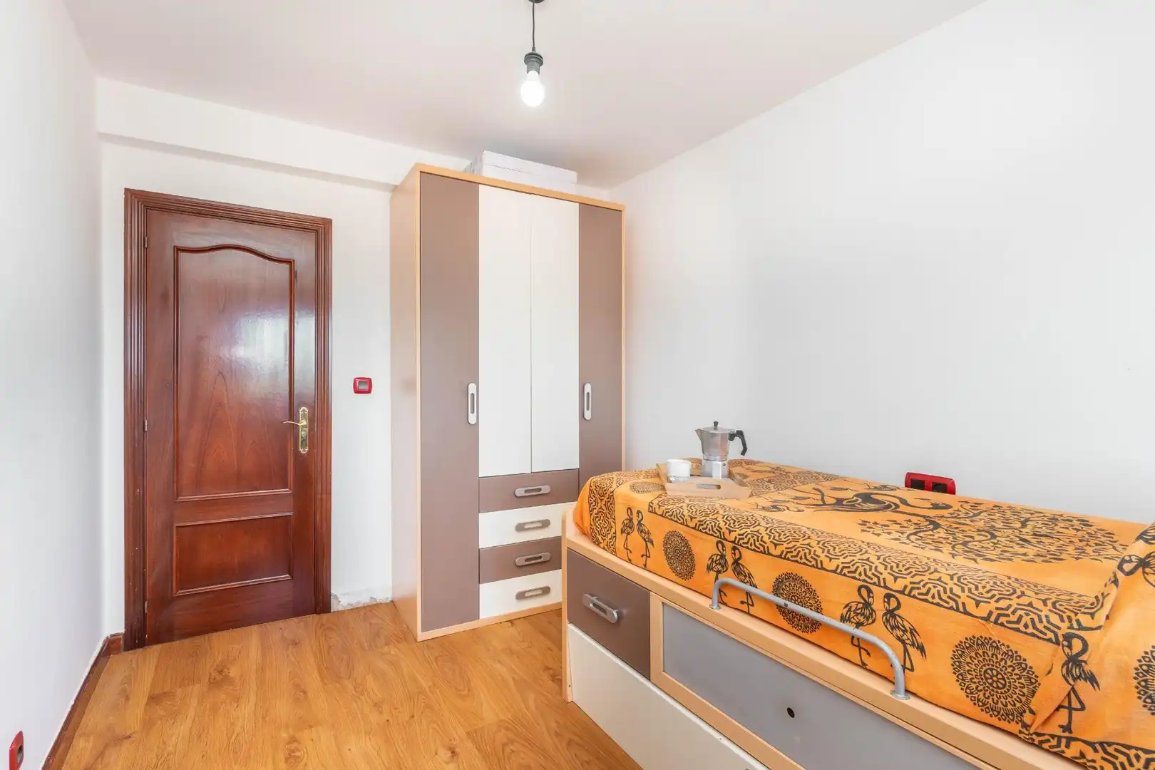 Dormitori de Pis en venda en Corvera de Asturias amb Calefacció, Jardí privat i Parquet