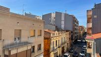 Vista exterior de Pis en venda en Figueres amb Calefacció