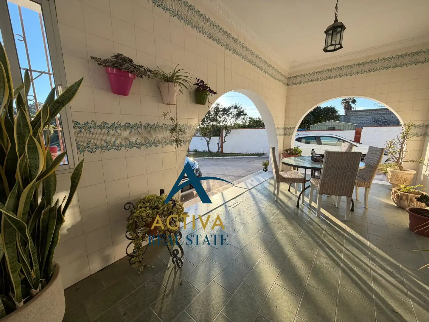 Terraza de Casa o chalet en venta en Chiclana de la Frontera con Jardín privado, Piscina y Amueblado