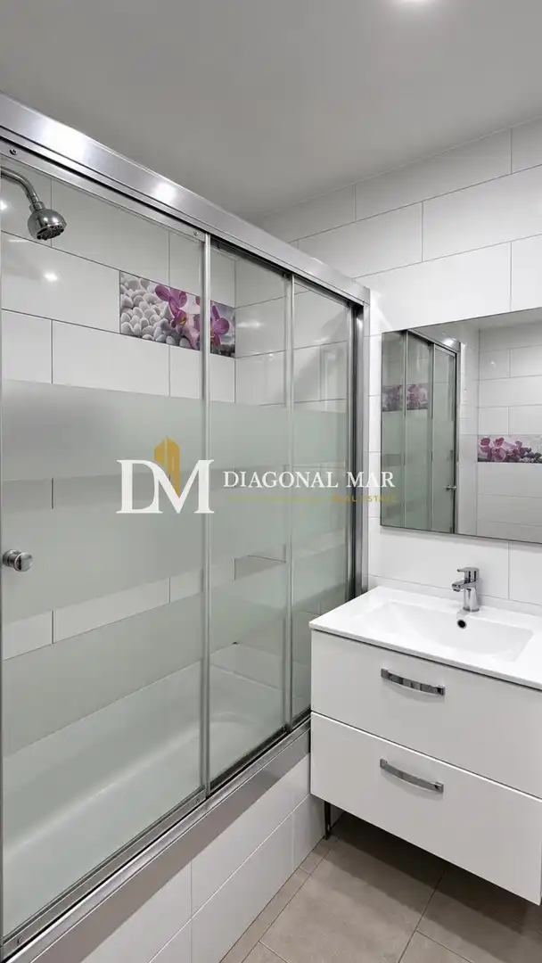 Baño de Piso en venta en Sant Adrià de Besòs con Aire acondicionado, Amueblado y Balcón