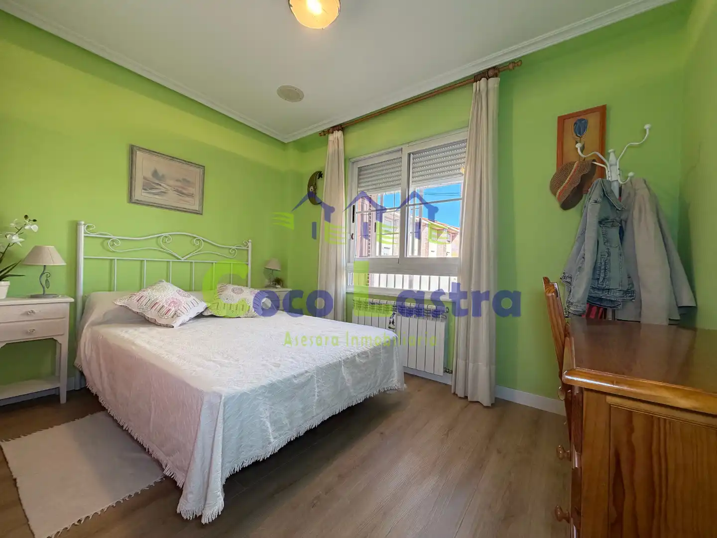 Dormitori de Casa adosada en venda en Salamanca amb Calefacció, Parquet i Terrassa